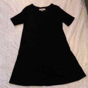 ANN TAYLOR PETITES SHORT SLEEVE BLACK DRESS
